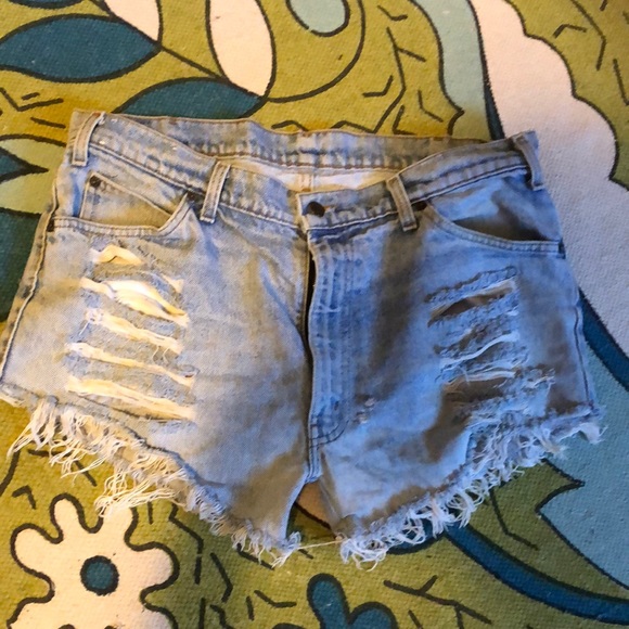Levi's Pants - Fabulous Levi denim shorts
